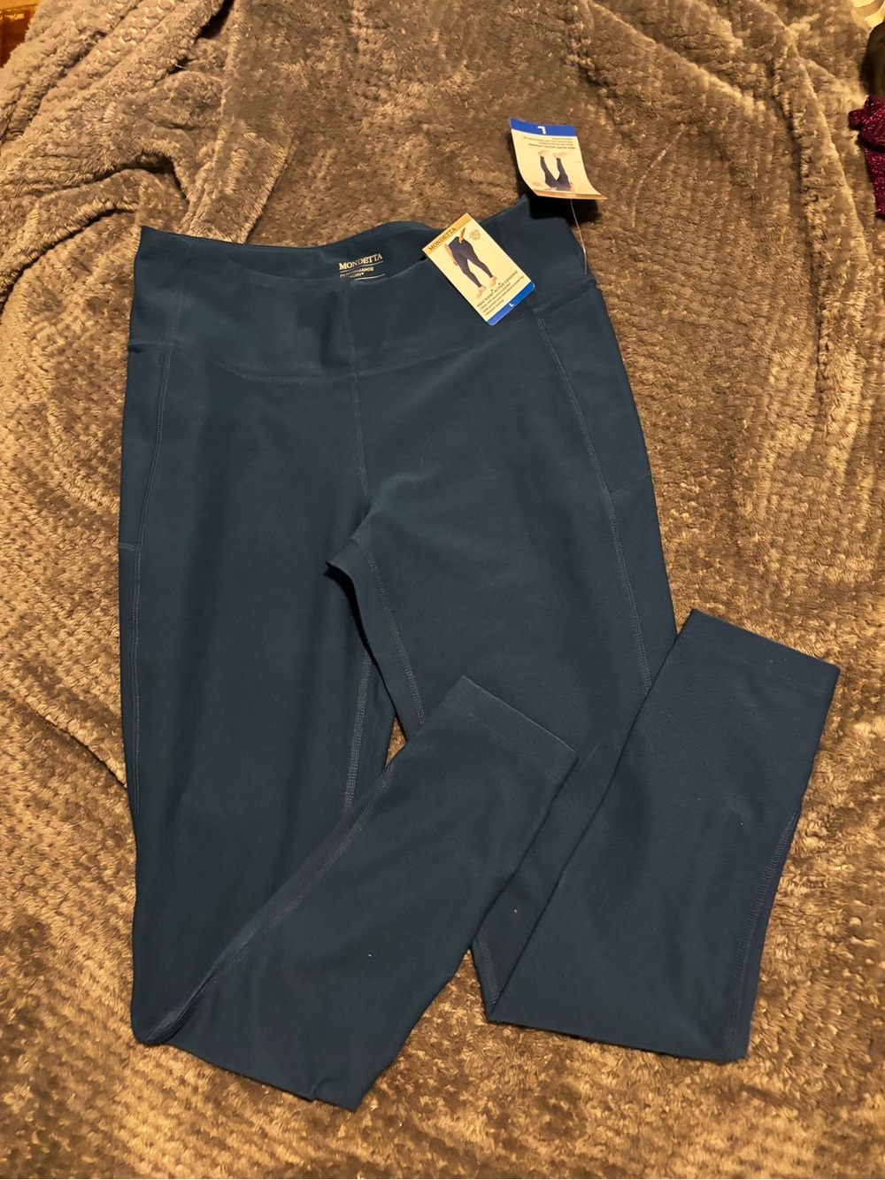 Womens size L New with tags Mondetta Navy Active Leggings